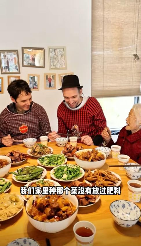 美国小伙娶四川姑娘生下混血儿女在中国生活16年还习惯吗？(图9)