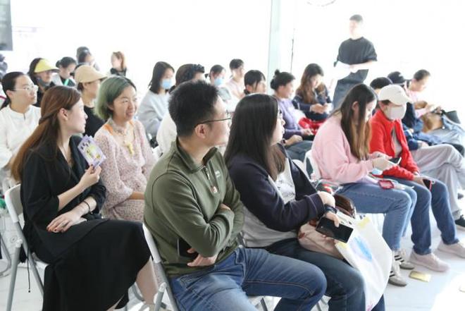 探寻儿童液体蛋白的奥秘鲜活爱小巨人亲子嘉年华活动圆满成功(图4)