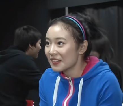 高叶算不算“顶级美人”？看看她和陈妍希、倪妮的合照就有答案了(图3)
