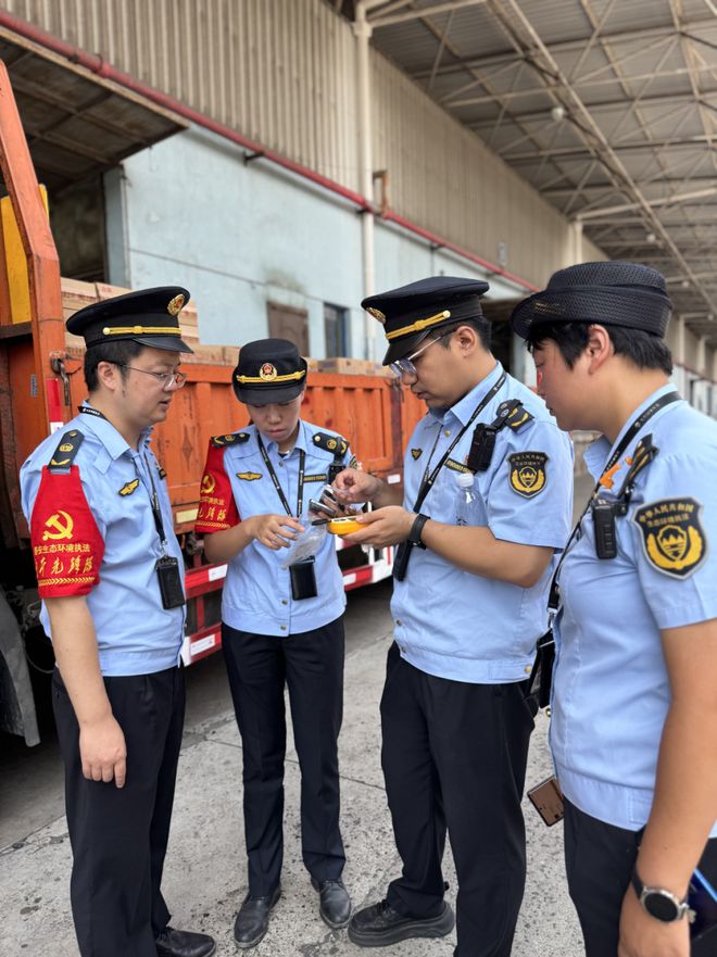 高温炙烤不停步！TA们给重型柴油车进行“环保体检”(图2)