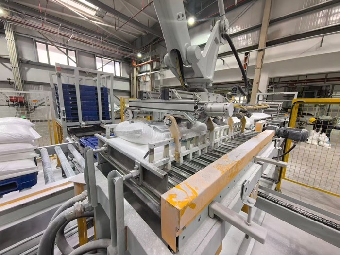 全球首套年产6万吨第5代欧技三胺装置投产(图2)