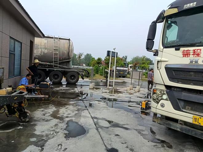 河南省漯河市生态环境局源汇分局开展柴油货车入户检测行动(图2)