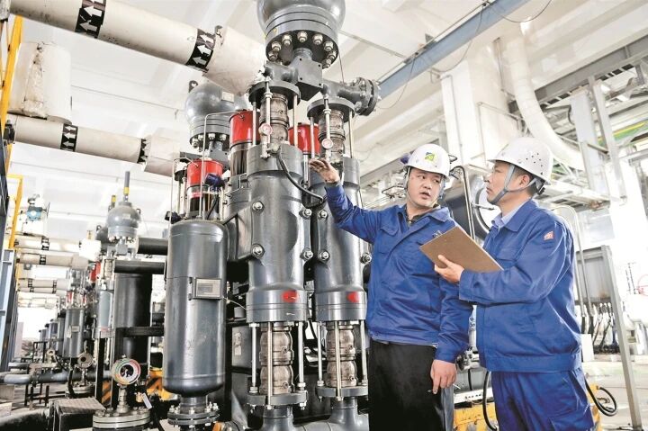 平煤神马氢化学公司关键设备实现国产化替代(图1)