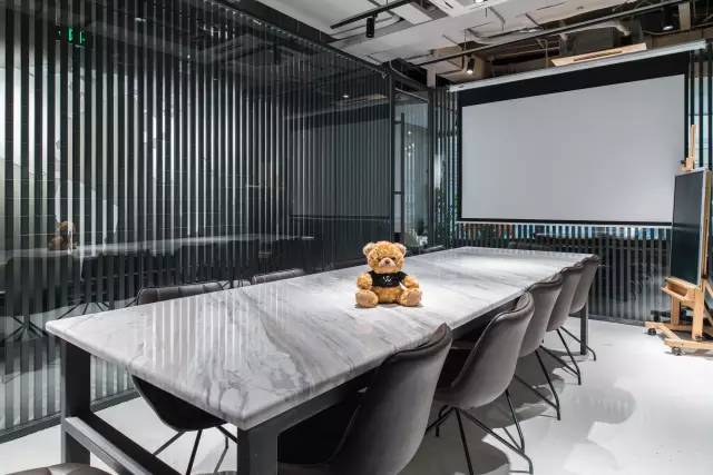 无界空间推出移动办公新业务WStudio共享单车后共享会客厅也要来了?(图2)